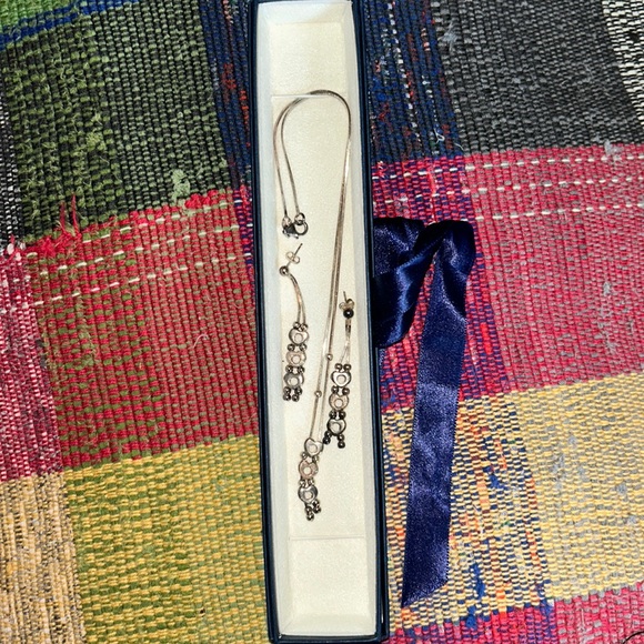 Silver Necklace and Earrings Set - Picture 1 of 1